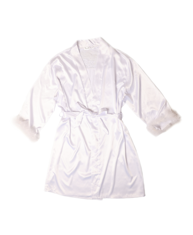 886e764a-ba37-11f0-ac37-d20449fc05b0 חלוק משי לבן – תמונה 1